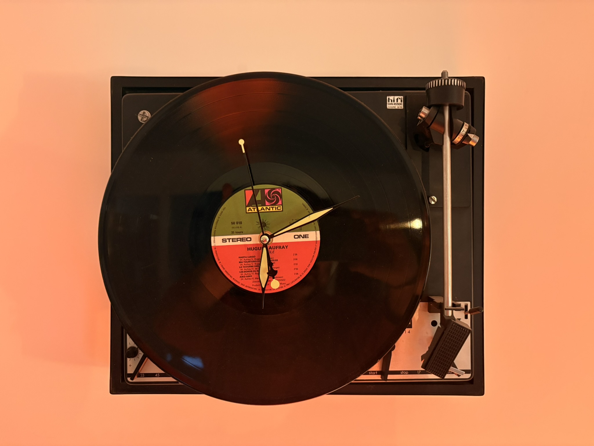 Horloge murale vinyle "platine upcyclée" – Image 2
