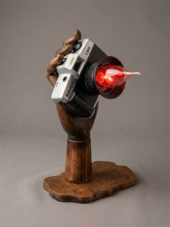 Alternative view of Lampe  "main du  photographe"